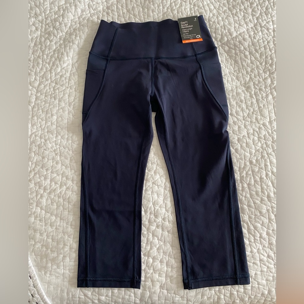 GapFit Sculpt Revolution capri legging